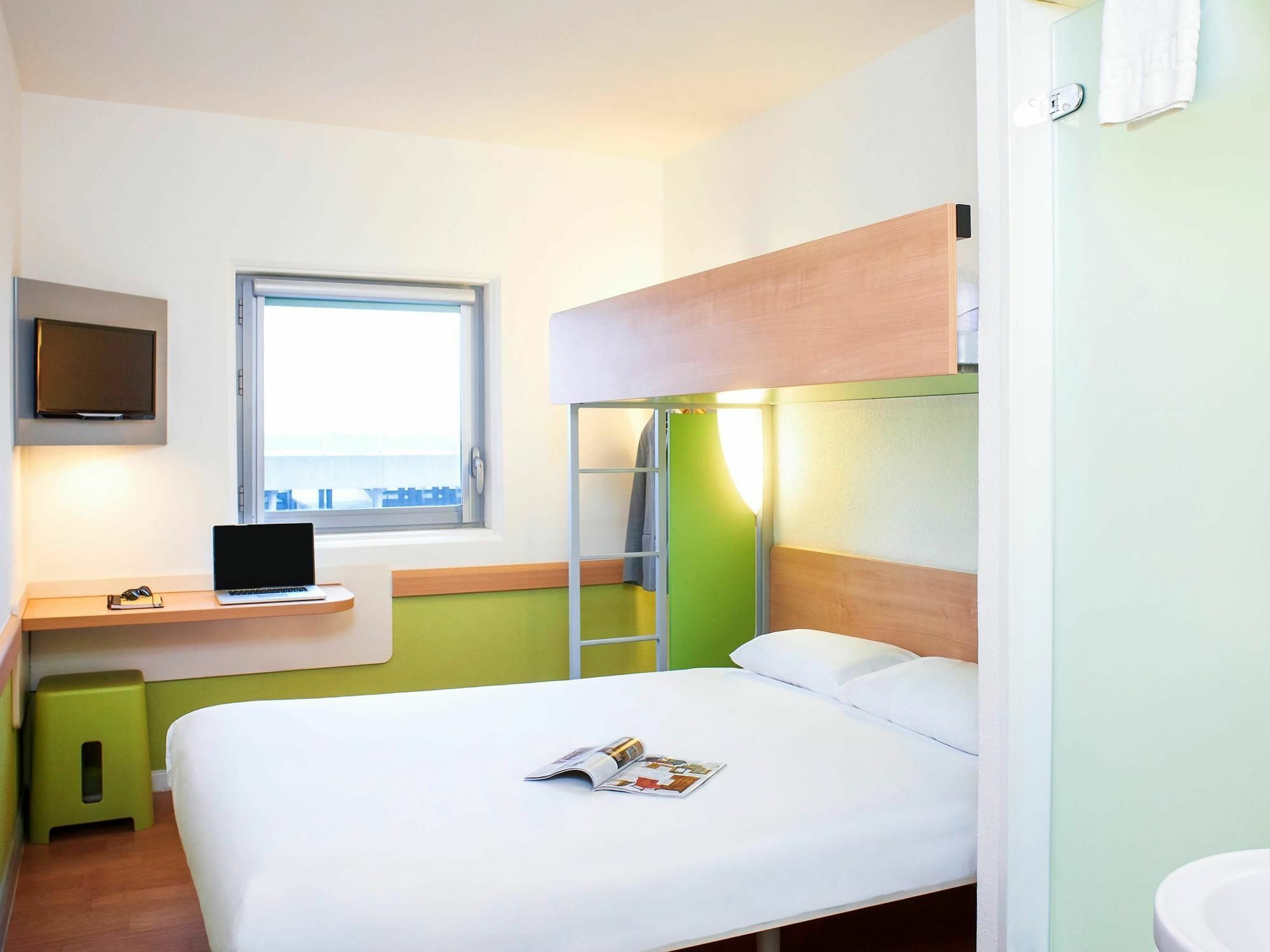 Ibis Budget Birmingham Airport Terminal Building - Nec Бикенхил Экстерьер фото